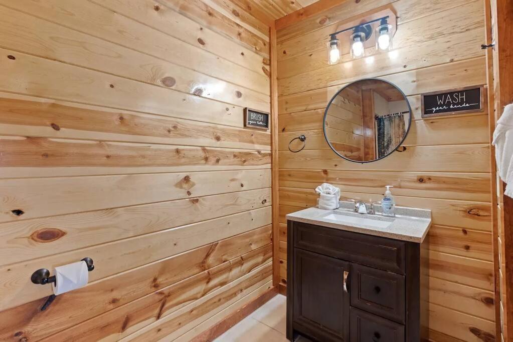 Heated Pool Hot Tub Game Room Mountain Views 塞维尔维尔 外观 照片